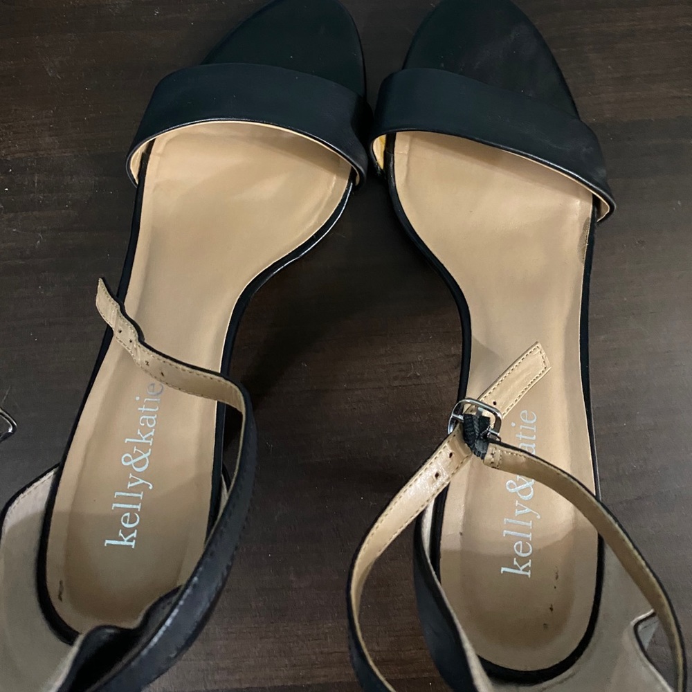 Heels with Ankle Trap